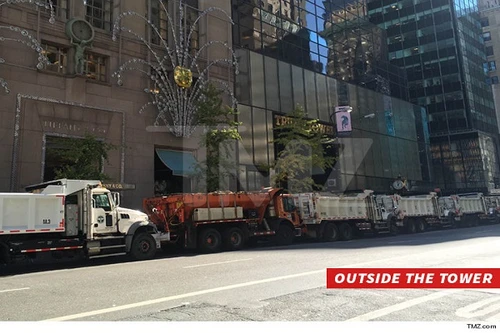 Cảnh sát New York điều xe tải xung quanh Trump Tower chống bom xe