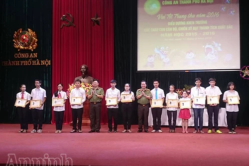 "Vui Tết Trung thu" – Thắp sáng những ước mơ