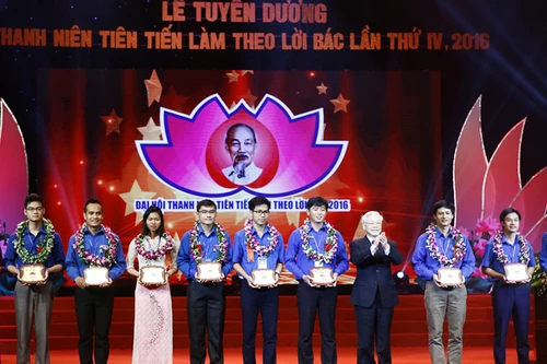 Tuyên dương 445 thanh niên tiên tiến làm theo lời Bác