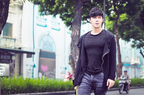 Khoảnh khắc đẹp của Nathan Lee trên phố đi bộ Hà Nội