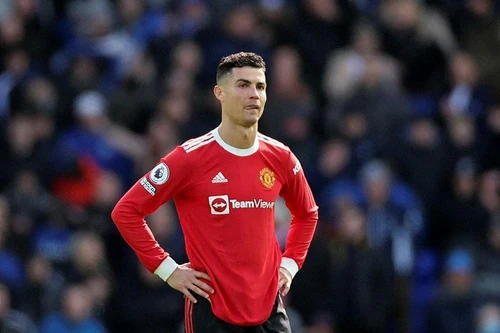 Ronaldo sẵn sàng giảm 30% lương để sớm rời M.U 