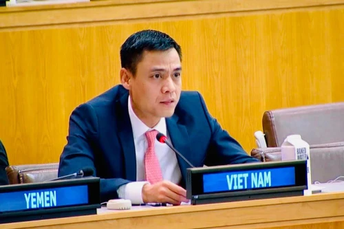 Việt Nam thay mặt ASEAN khẳng định cam kết mạnh mẽ về tăng cường hợp tác phát triển 