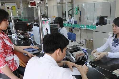 Cơ cấu lại hệ thống các tổ chức tín dụng gắn với xử lý nợ xấu 