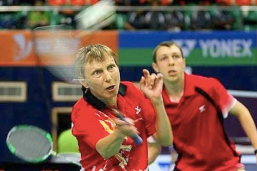 Hai mẹ con thắng trận lịch sử ở giải vô địch cầu lông thế giới 