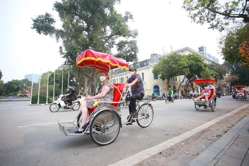 Ngày hội khinh khí cầu “Hà Nội muôn màu” 