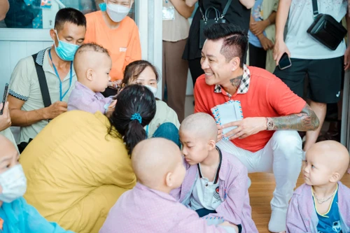 Nhạc sĩ An Hiếu và ca sĩ Tuấn Hưng được bổ nhiệm làm Phó Chủ tịch Hội Nghệ sĩ trẻ Hà Nội 