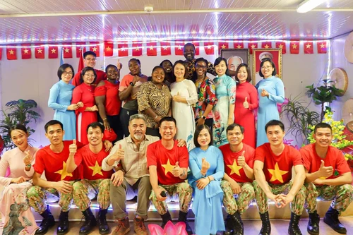 Tinh thần Việt Nam của những chiến sĩ mũ nồi xanh trong Ngày Quốc khánh 