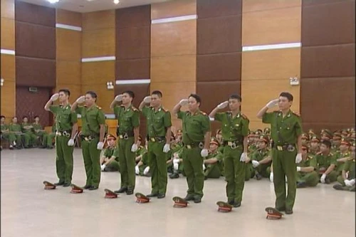 CATP Hà Nội khai giảng lớp tập huấn điều lệnh CAND năm 2015