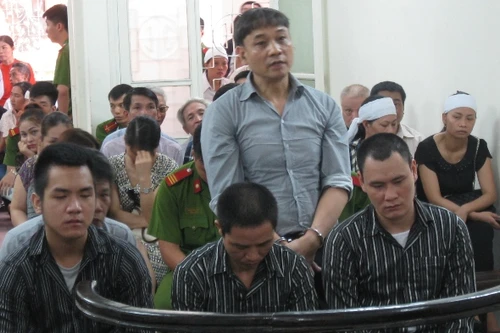 Vụ án giết người trên xe ô tô CRV: Vai trò phạm tội của từng bị cáo được cá thể hóa như thế nào?