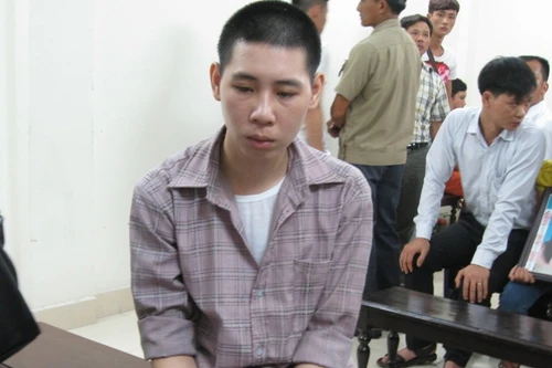 Nữ nhân viên tẩm quất bị đánh chết vì không chịu… tập thể dục