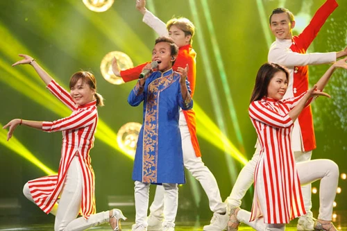 Không hát dân ca, Hồ Văn Cường vẫn khiến trường quay "dậy sóng"