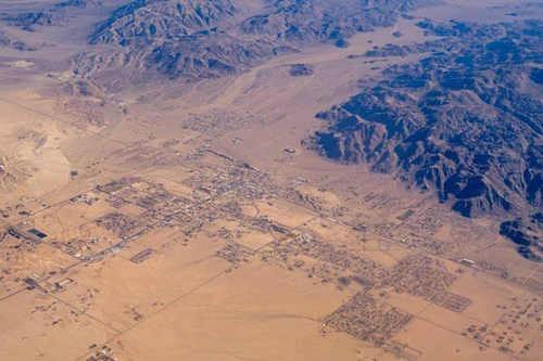 Bà mẹ 29 tuổi bỏ rơi 3 con nhỏ giữa trời nắng nóng 40 độ C