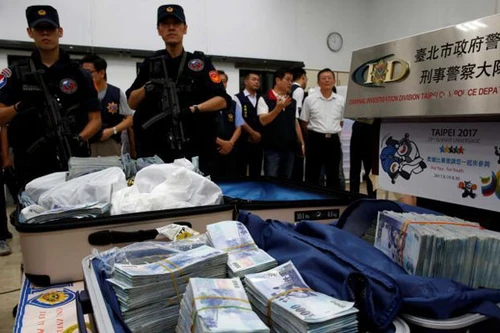 Đài Loan bắt 3 nghi phạm trộm 2,5 triệu USD