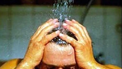 Tắm nhiều cũng bị... ung thư?