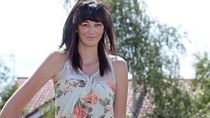 Cô gái cao nhất nước Anh