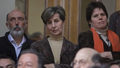 Chưa xóa hết vết đen