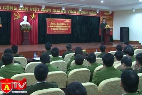 Bồi dưỡng kiến thức quản lý cho cán bộ chỉ huy CATP