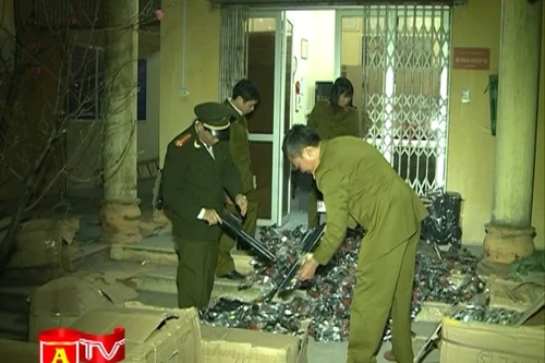 Thu giữ số lượng lớn súng nhựa đồ chơi bạo lực 