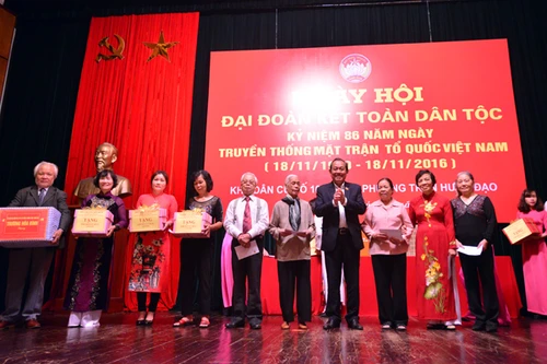 Phó Thủ tướng Trương Hòa Bình: Phát huy giá trị văn hóa, văn minh người Hà Nội