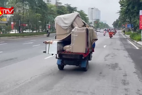 Cần xử lý nghiêm xe tự chế chở hàng gây mất an toàn giao thông 
