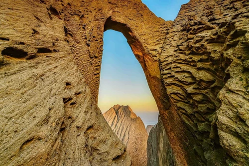 Đường lên "cổng trời"- cảnh đẹp động lòng người với 99 khúc cua hiểm trở