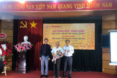 Trao giải cuộc thi viết “Mỗi ngày một chuyện” 