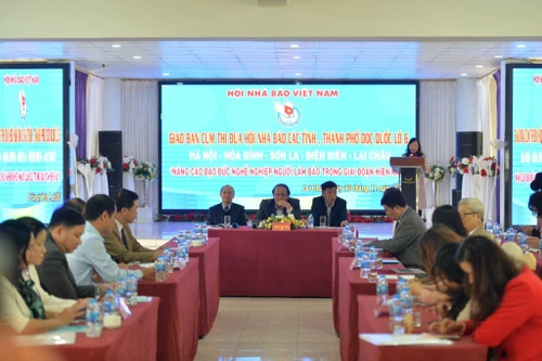 Toạ đàm "Nâng cao đạo đức nghề nghiệp người làm báo trong giai đoạn hiện nay"