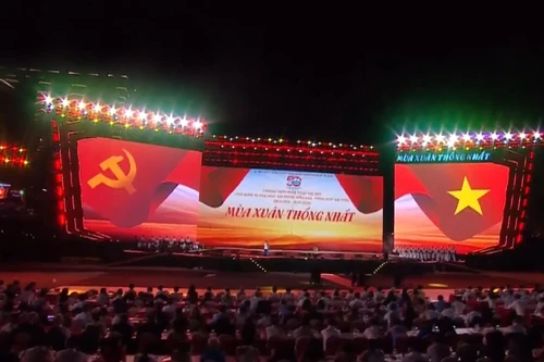 Trực tiếp: Chương trình nghệ thuật "Mùa xuân thống nhất"