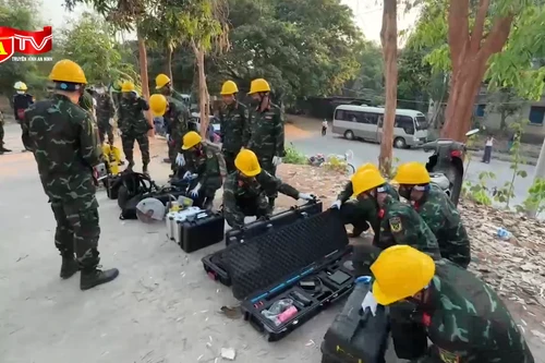 Lực lượng cứu nạn, cứu hộ Bộ Quốc phòng triển khai phương tiện kỹ thuật tìm kiếm nạn nhân vụ động đất tại Myanmar 