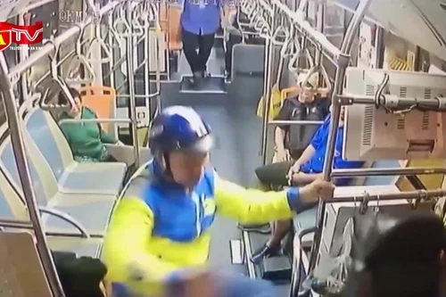 Lời khai của đối tượng hành hung tài xế xe buýt 