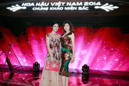 Ngọc Hân đọ sắc với Tú Anh trong đêm chung khảo miền Bắc Hoa hậu Việt Nam