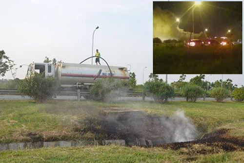 Truy tìm kẻ đổ hóa chất xuống cống gây bốc cháy trên Đại lộ Thăng Long