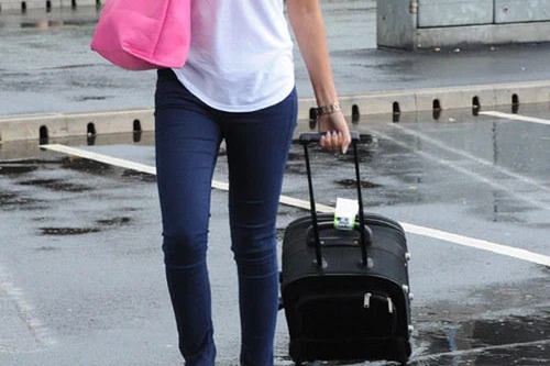 Tê cơ vì quần bò bó