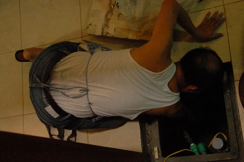 Dân mất nước sinh hoạt kéo dài, cán bộ nói còn bận họp