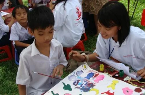 Truyền lửa cho các em