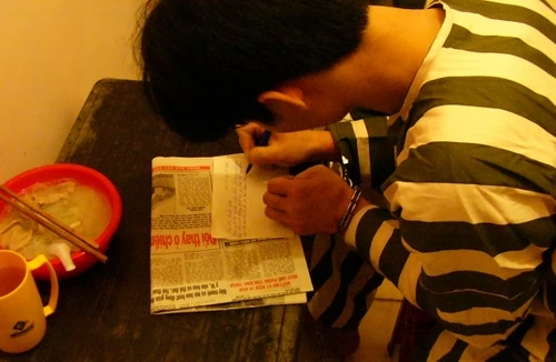 Từ pháp trường đến phòng tiêm thuốc độc