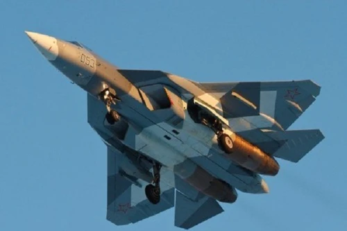 Không quân Nga chính thức được biên chế T-50 vào năm 2016
