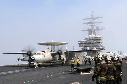 [ẢNH] Lý do đối phương khó đến gần để đánh chìm tàu sân bay Mỹ