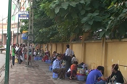 Gom hàng rong để đảm bảo an ninh thực phẩm