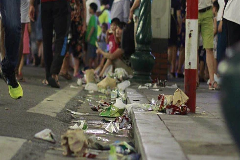 Đã phạt nặng điểm trông xe "chặt chém"