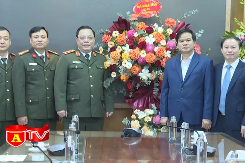 Giám đốc Công an Hà Nội chúc mừng Ngày thầy thuốc Việt Nam