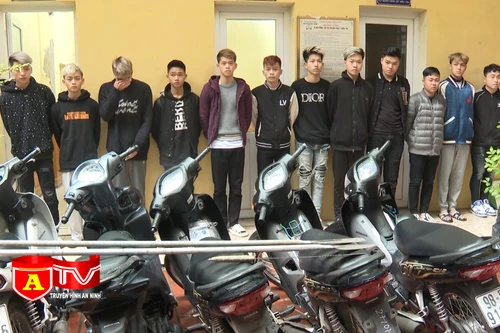 Bắt giữ nhóm quái xế vô cớ chém người, gây náo loạn đường phố 