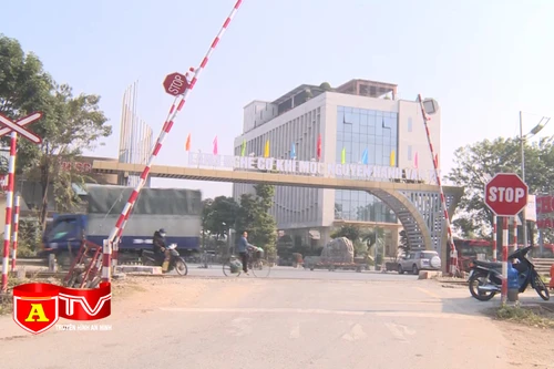 Rà soát các lối đi tự mở sau vụ tàu đâm va xe đầu kéo tại Thường Tín 