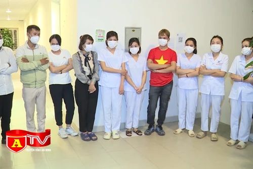 Lời khai của nhóm đối tượng test nhanh Covid-19 trái phép cho khán giả vào xem trận bóng đâ Việt Nam – Nhật Bản