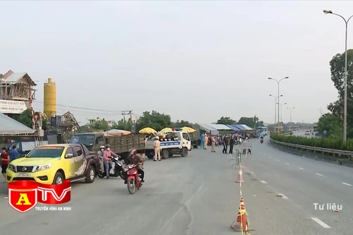 Giám sát chặt các trường hợp có nguy cơ cao từ các địa bàn có dịch trở về Hà Nội