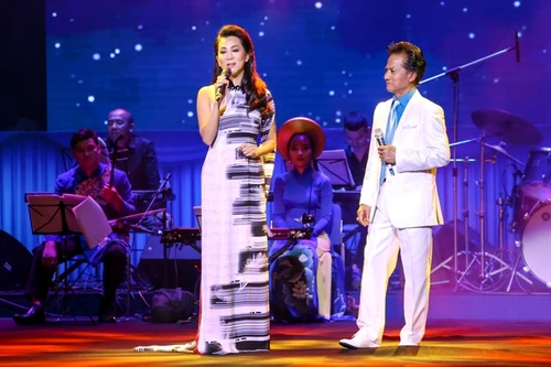 MC Kỳ Duyên tiết lộ tính cách "thích chọc phá" của Chế Linh