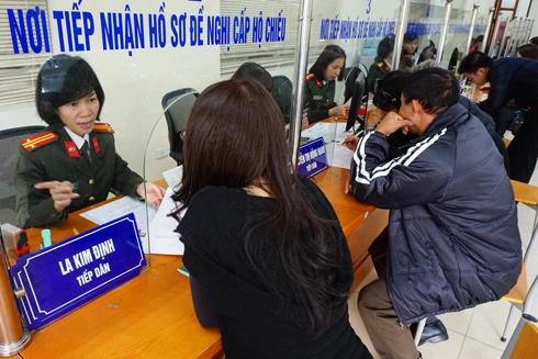 Bắt tay ngay vào nhiệm vụ, phục vụ nhân dân tốt nhất