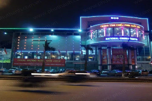 Rạp chiếu phim nội trước nguy cơ bị doanh nghiệp nước ngoài thôn tính