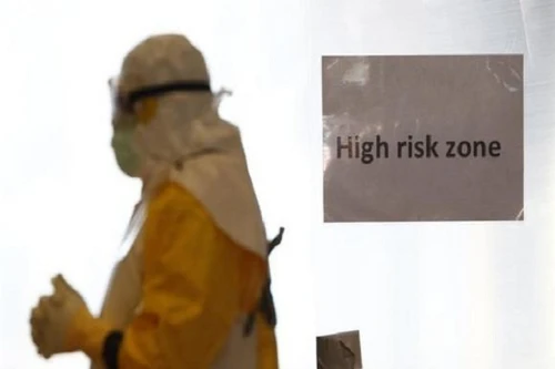 WHO khuyến cáo bệnh nhân nam Ebola sống sót tránh quan hệ tình dục