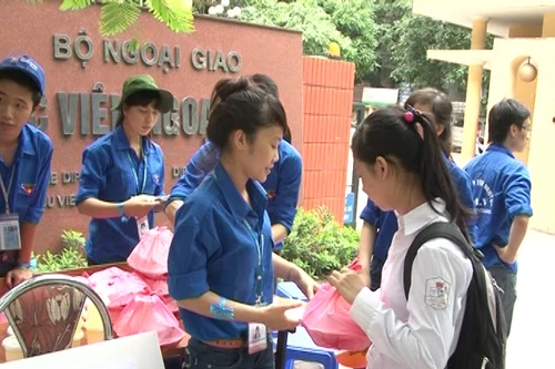 Mối lo vệ sinh ATTP mùa thi Đại học 2013